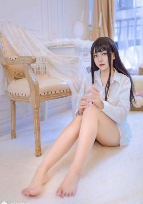 美人无泪